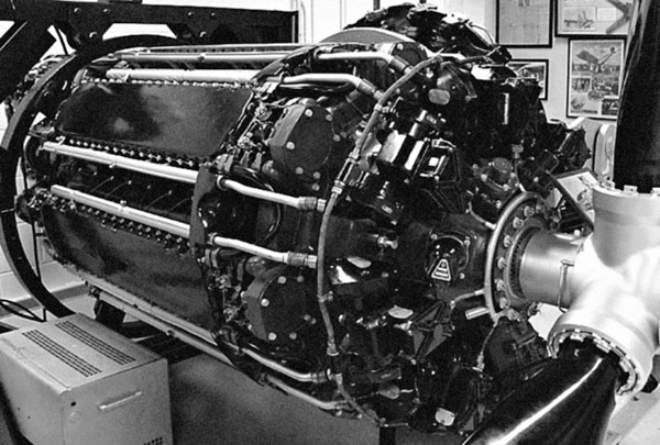 Иллюстрация к книге — Русские крылья Америки. "Громовержцы" Северского и Картвели [_284.jpg]