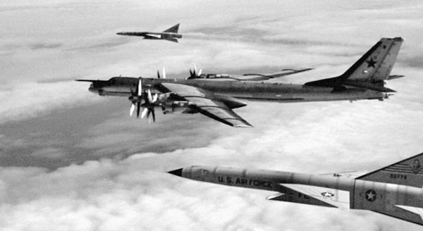 Иллюстрация к книге — Русские крылья Америки. "Громовержцы" Северского и Картвели [_357.jpg]