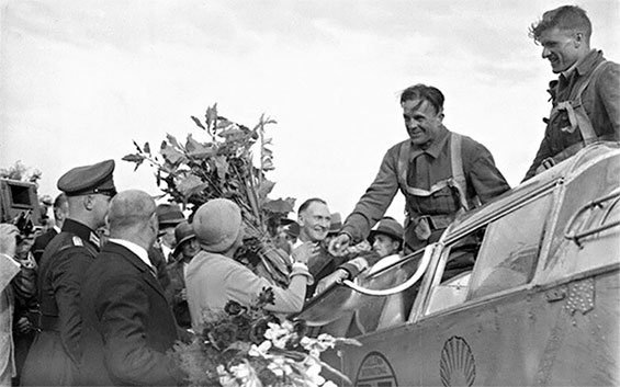 Иллюстрация к книге — Гений "Фокке-Вульфа". Великий Курт Танк [Autogen_eBook_id22.jpg]