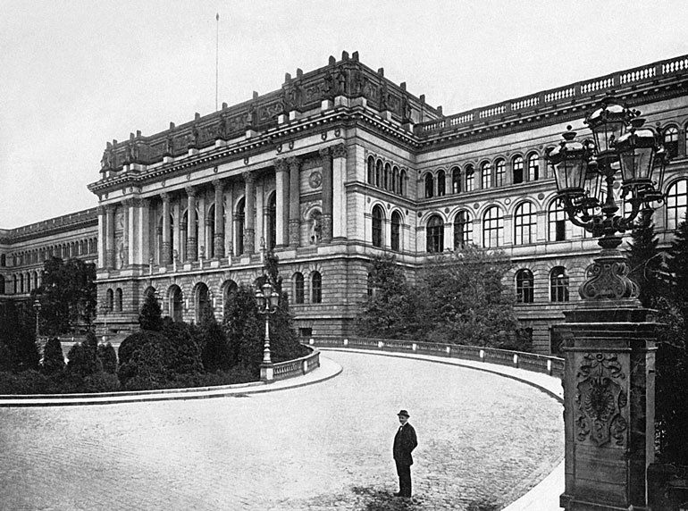 Иллюстрация к книге — Неизвестный Юнкерс [i_010.jpg]