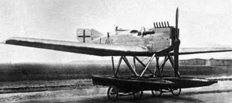 Иллюстрация к книге — Неизвестный Юнкерс [i_056.jpg]