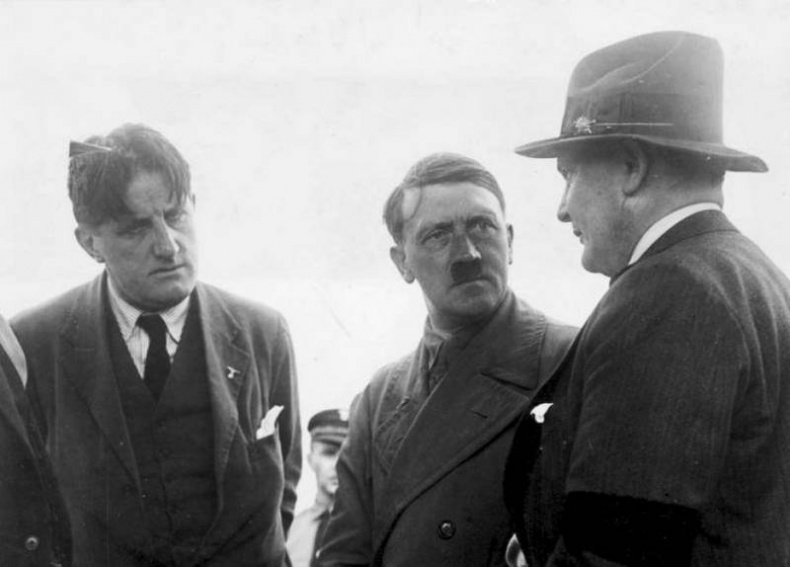 Иллюстрация к книге — Гитлер [i_014.jpg]