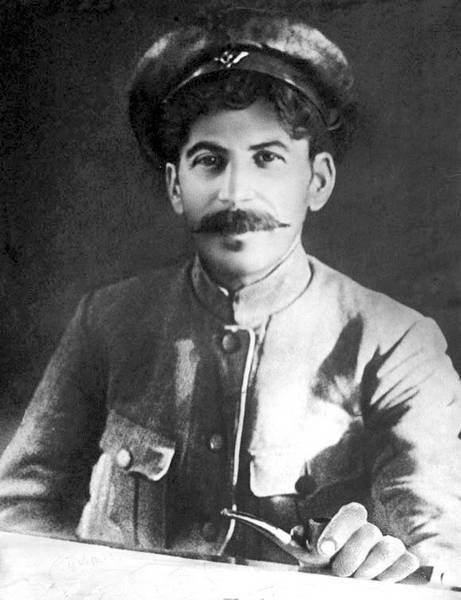 Иллюстрация к книге — Сталин [i_005.jpg]