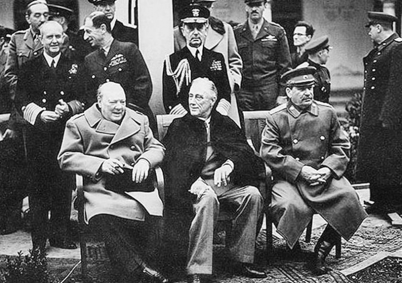 Иллюстрация к книге — Сталин [i_023.jpg]