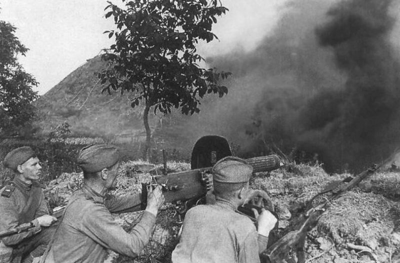 Иллюстрация к книге — Вторая мировая война [i_011.jpg]