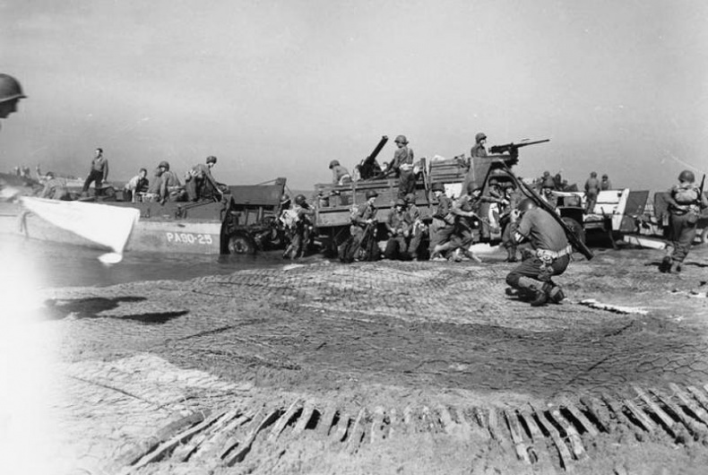 Иллюстрация к книге — Вторая мировая война [i_014.jpg]