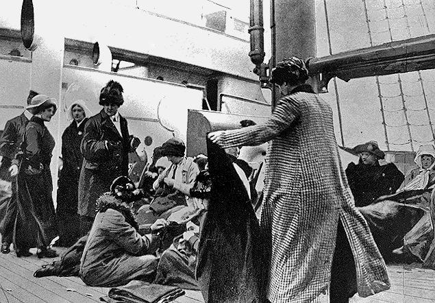 Иллюстрация к книге — Титаник [carpathiadeck.jpg]