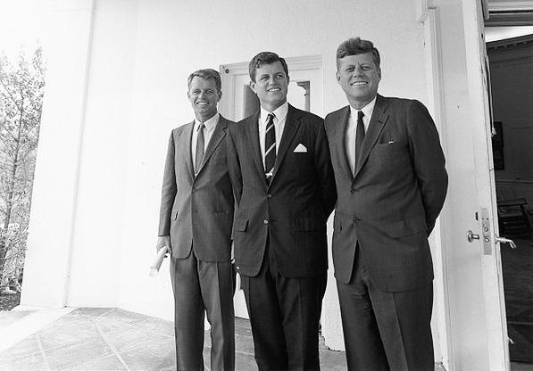 Иллюстрация к книге — Джон Фицджеральд Кеннеди [_25.jpg]