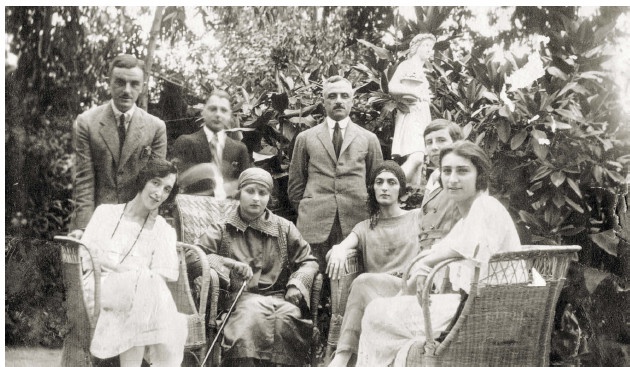 Иллюстрация к книге — Русский след Коко Шанель [i_033.jpg]