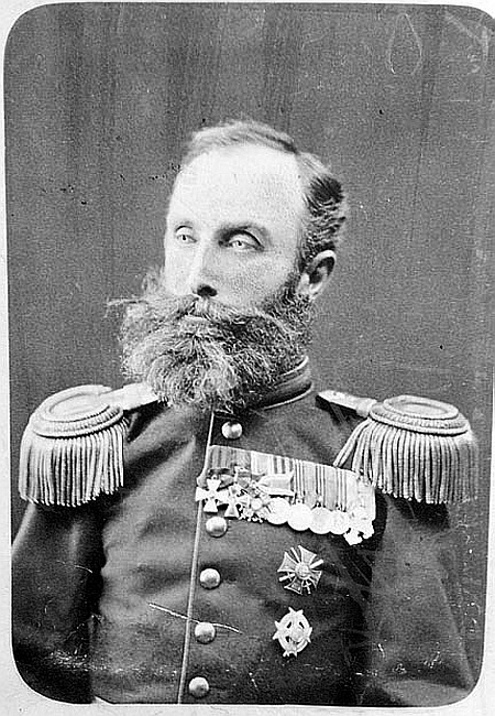 Иллюстрация к книге — Романовы. Запретная любовь в мемуарах фрейлин [i_017.jpg]