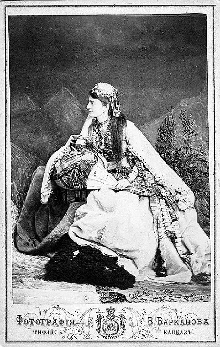 Иллюстрация к книге — Романовы. Запретная любовь в мемуарах фрейлин [i_021.jpg]