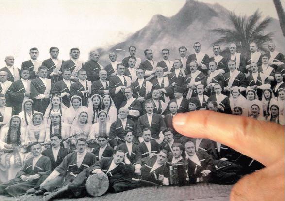 Иллюстрация к книге — Мемуары матери Сталина. 13 женщин Джугашвили [img1A18.jpg]