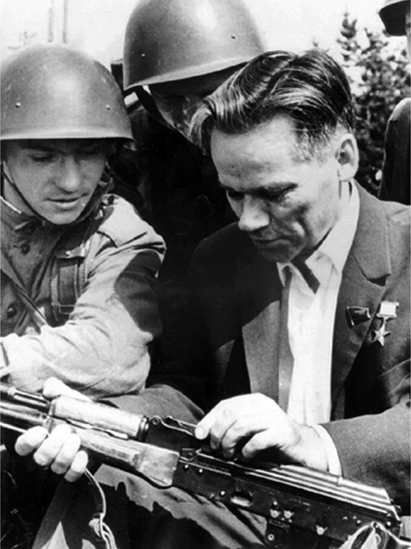 Иллюстрация к книге — Автомат Калашникова. Символ России [kalash_28.jpg]