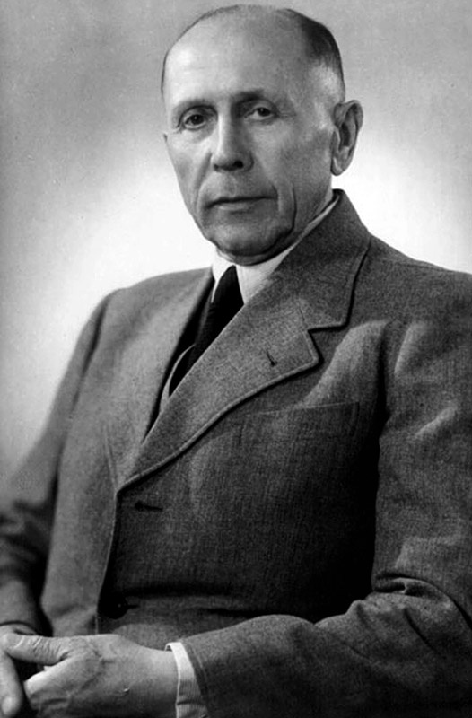 Иллюстрация к книге — Автомат Калашникова. Символ России [kalash_49.jpg]