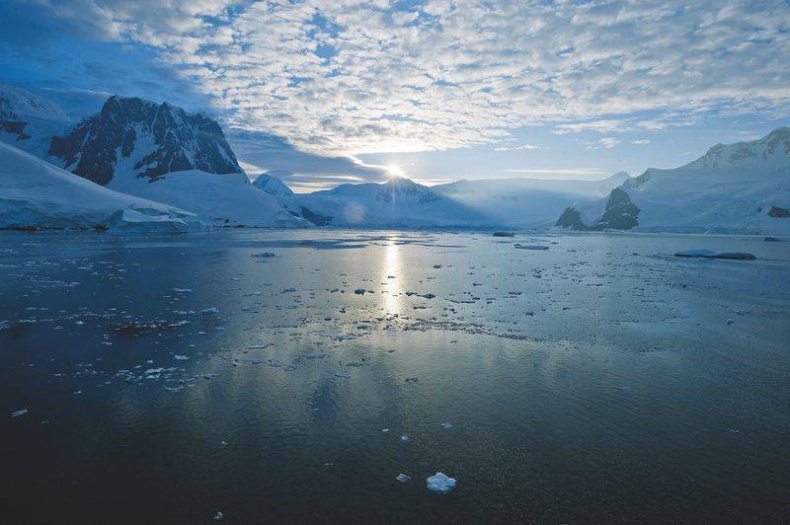 Иллюстрация к книге — 8 полюсов Фредерика Паулсена. Путешествие в мир холода [i_173.jpg]