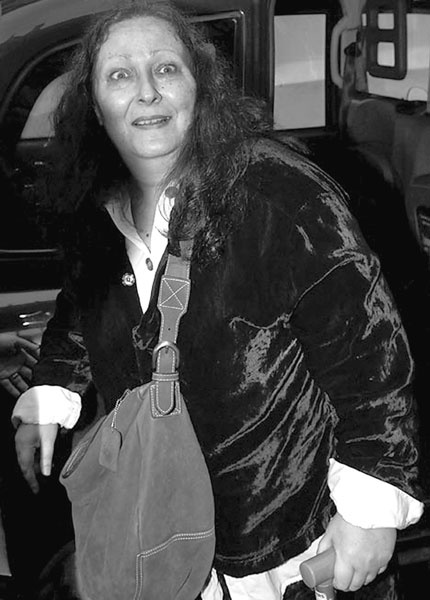 Иллюстрация к книге — Диана и Чарльз. Одинокая принцесса любит принца... [block_001208_page_031_image_0001.jpg]