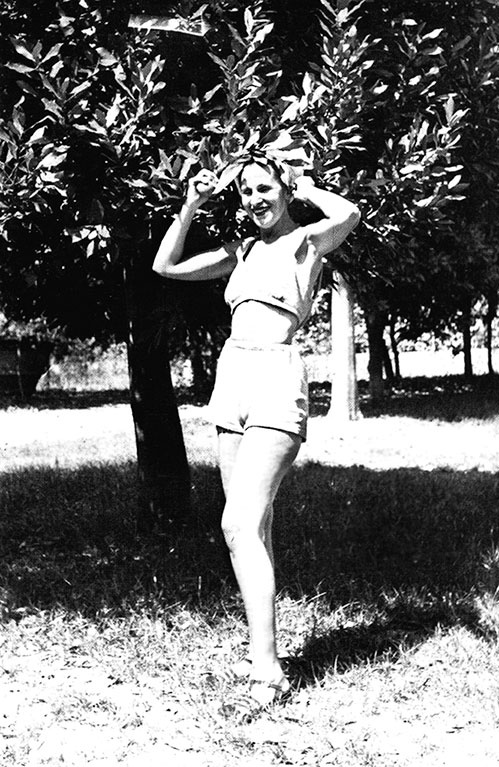 Иллюстрация к книге — Гала и Сальвадор Дали. Любовь на холсте Времени [i_017.jpg]