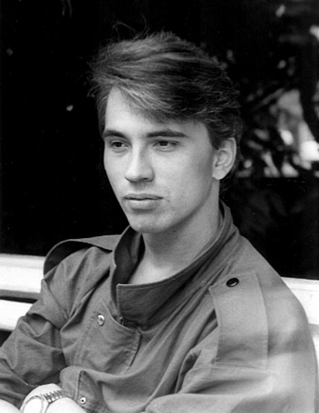 Иллюстрация к книге — Дмитрий Хворостовский. Две женщины и музыка [benua_vorostovskijj_page_024_image_0001.jpg]