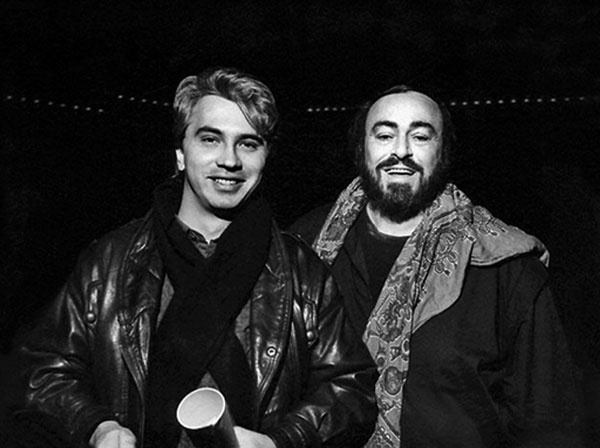 Иллюстрация к книге — Дмитрий Хворостовский. Две женщины и музыка [benua_vorostovskijj_page_066_image_0001.jpg]