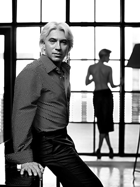 Иллюстрация к книге — Дмитрий Хворостовский. Две женщины и музыка [benua_vorostovskijj_page_138_image_0001.jpg]