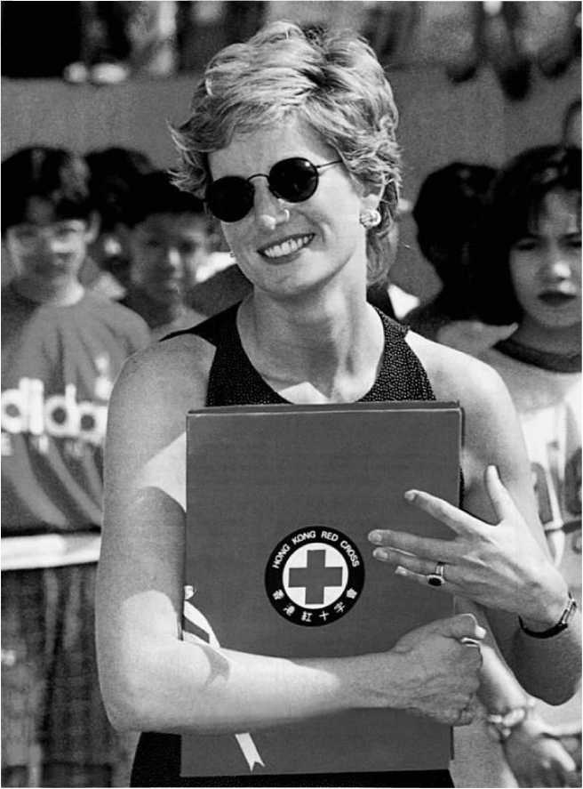 Иллюстрация к книге — Леди Диана. Принцесса людских сердец [i_093.jpg]