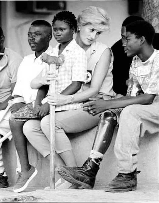 Иллюстрация к книге — Леди Диана. Принцесса людских сердец [i_096.jpg]