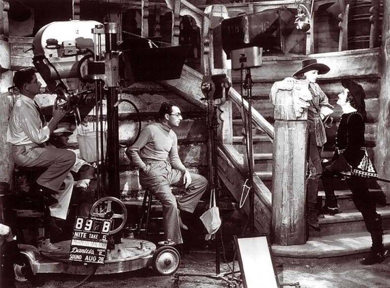 Иллюстрация к книге — Грета Гарбо. Исповедь падшего ангела [i_089.jpg]