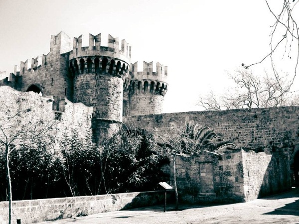 Иллюстрация к книге — Великолепный век. Все тайны знаменитого сериала [i_066.jpg]