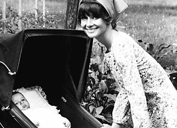 Иллюстрация к книге — Одри Хепберн. Откровения о жизни, грусти и любви [_139.jpg]