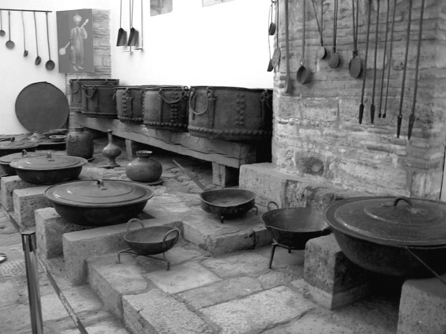 Иллюстрация к книге — Роксолана. Ведьма Османского гарема [i_052.jpg]