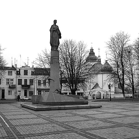 Иллюстрация к книге — Роксолана. Ведьма Османского гарема [i_106.jpg]