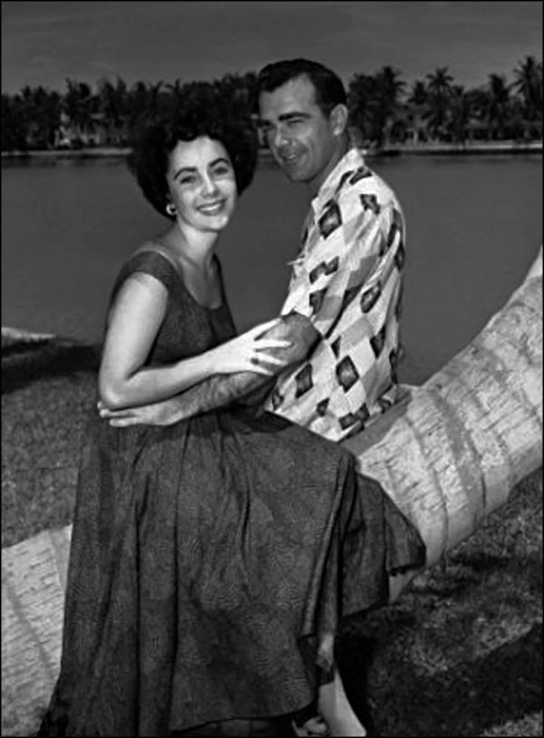 Иллюстрация к книге — Элизабет Тейлор. Клеопатра Голливуда [_077.jpg]