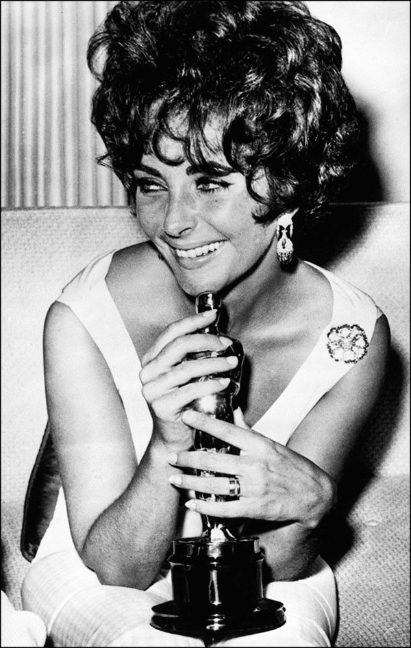 Иллюстрация к книге — Элизабет Тейлор. Клеопатра Голливуда [_217.jpg]