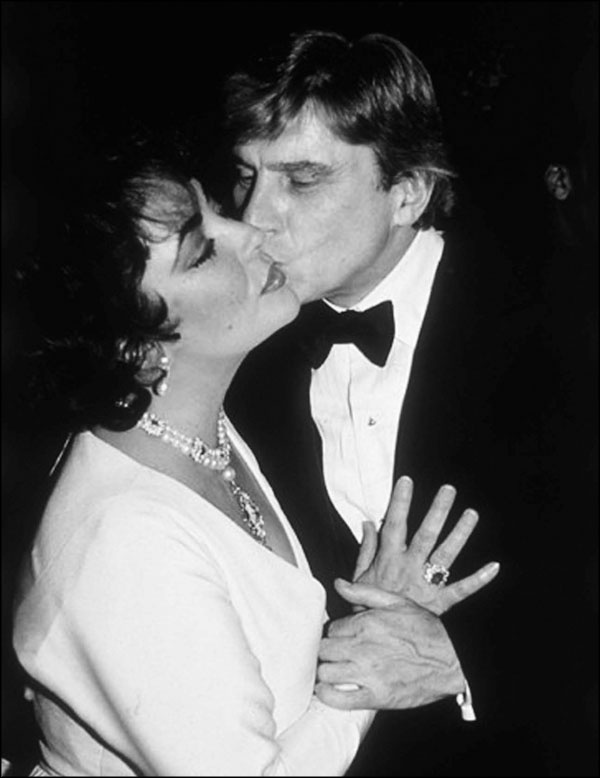 Иллюстрация к книге — Элизабет Тейлор. Клеопатра Голливуда [_243.jpg]