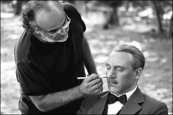 Иллюстрация к книге — Мерьем Узерли. Актрисы "Великолепного века" [_161.jpg]