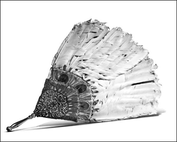 Иллюстрация к книге — Мерьем Узерли. Актрисы "Великолепного века" [_195.jpg]