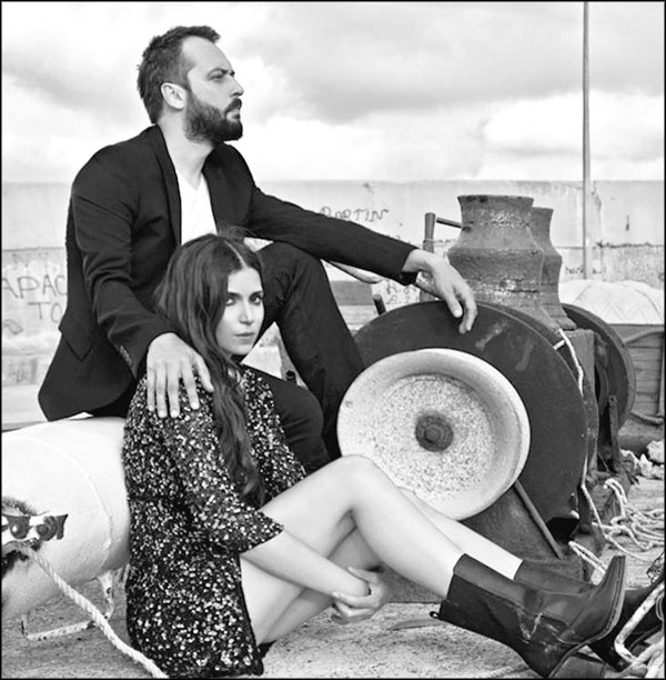 Иллюстрация к книге — Мерьем Узерли. Актрисы "Великолепного века" [_219.jpg]