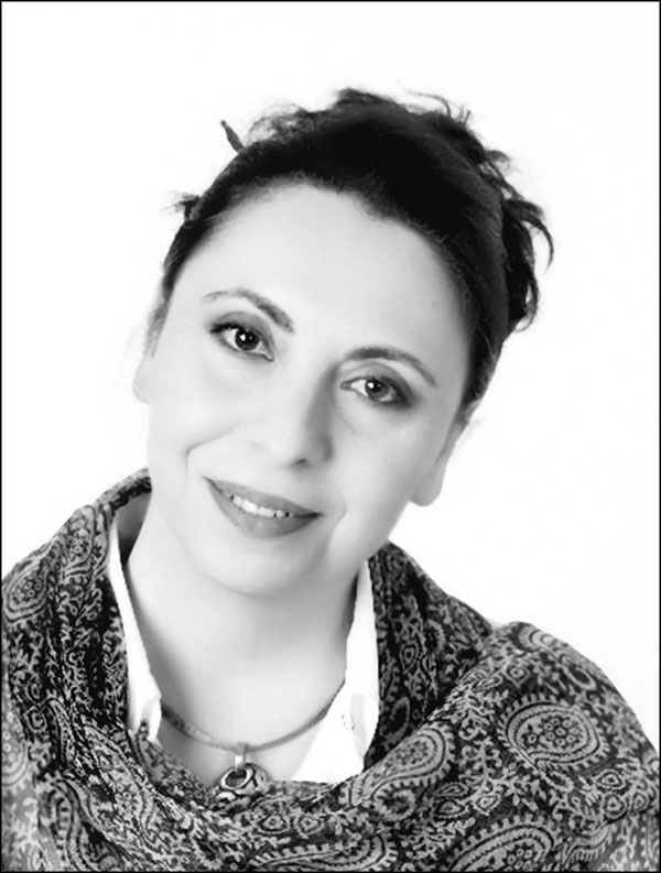 Иллюстрация к книге — Мерьем Узерли. Актрисы "Великолепного века" [_261.jpg]