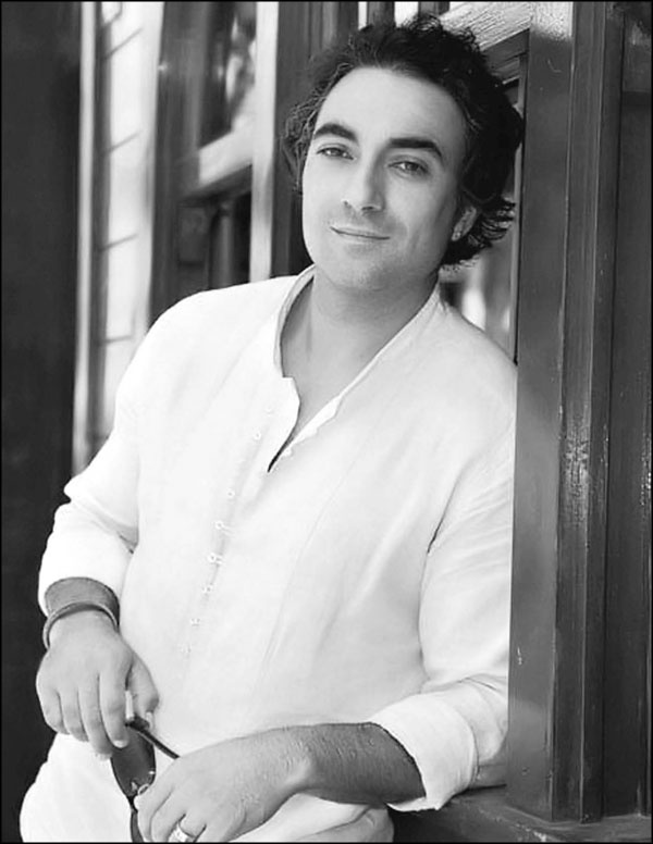 Иллюстрация к книге — Мерьем Узерли. Актрисы "Великолепного века" [_287.jpg]