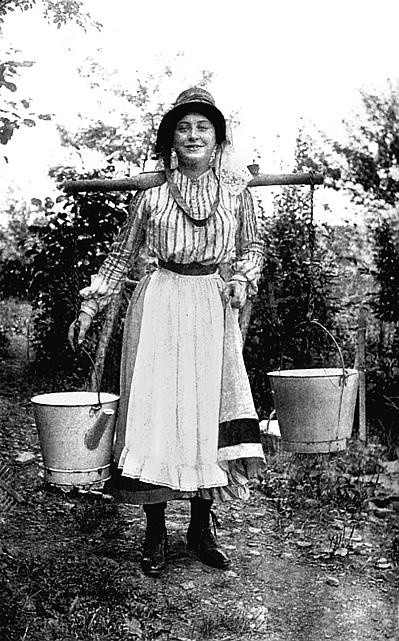 Иллюстрация к книге — Коко Шанель. Я и мои мужчины [_04.jpg]