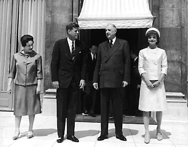 Иллюстрация к книге — Коко Шанель. Я и мои мужчины [_97.jpg]