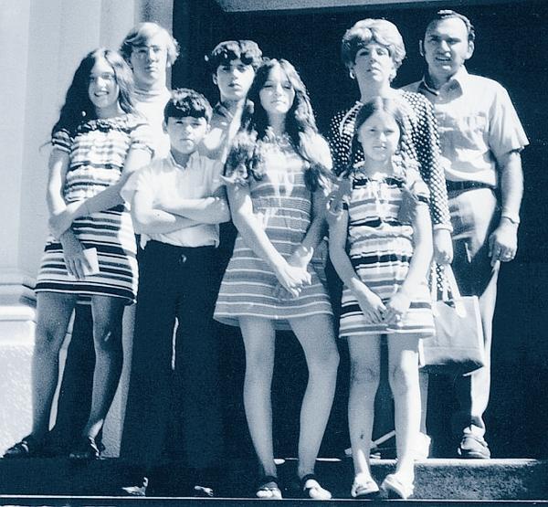 Иллюстрация к книге — Мадонна. Никто не видит моих слез [i_015.jpg]