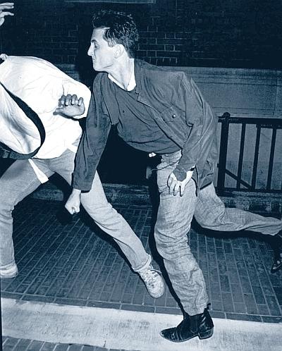 Иллюстрация к книге — Мадонна. Никто не видит моих слез [i_078.jpg]