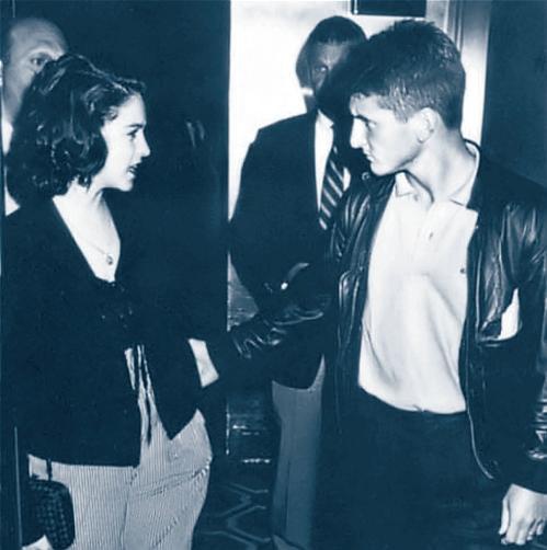 Иллюстрация к книге — Мадонна. Никто не видит моих слез [i_080.jpg]