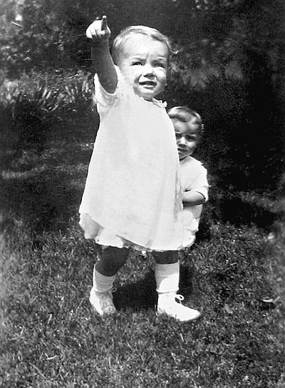 Иллюстрация к книге — Мэрилин Монро. Жизнь в мире мужчин [i_002.jpg]