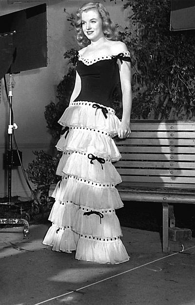 Иллюстрация к книге — Мэрилин Монро. Жизнь в мире мужчин [i_035.jpg]