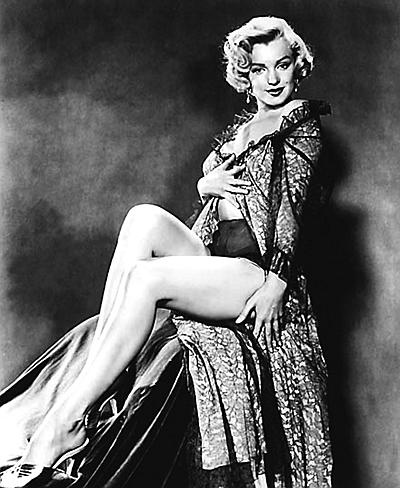 Иллюстрация к книге — Мэрилин Монро. Жизнь в мире мужчин [i_065.jpg]