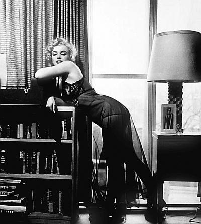 Иллюстрация к книге — Мэрилин Монро. Жизнь в мире мужчин [i_073.jpg]