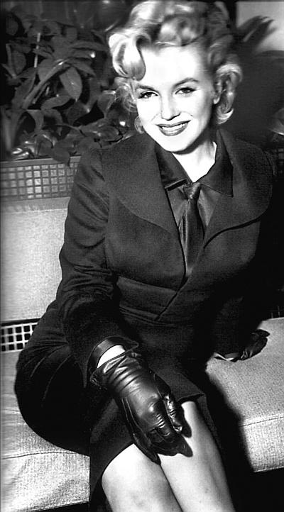 Иллюстрация к книге — Мэрилин Монро. Жизнь в мире мужчин [i_134.jpg]