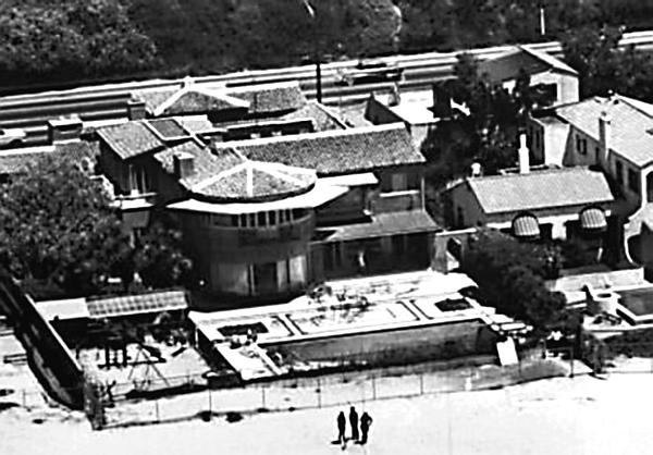 Иллюстрация к книге — Мэрилин Монро. Жизнь в мире мужчин [i_145.jpg]